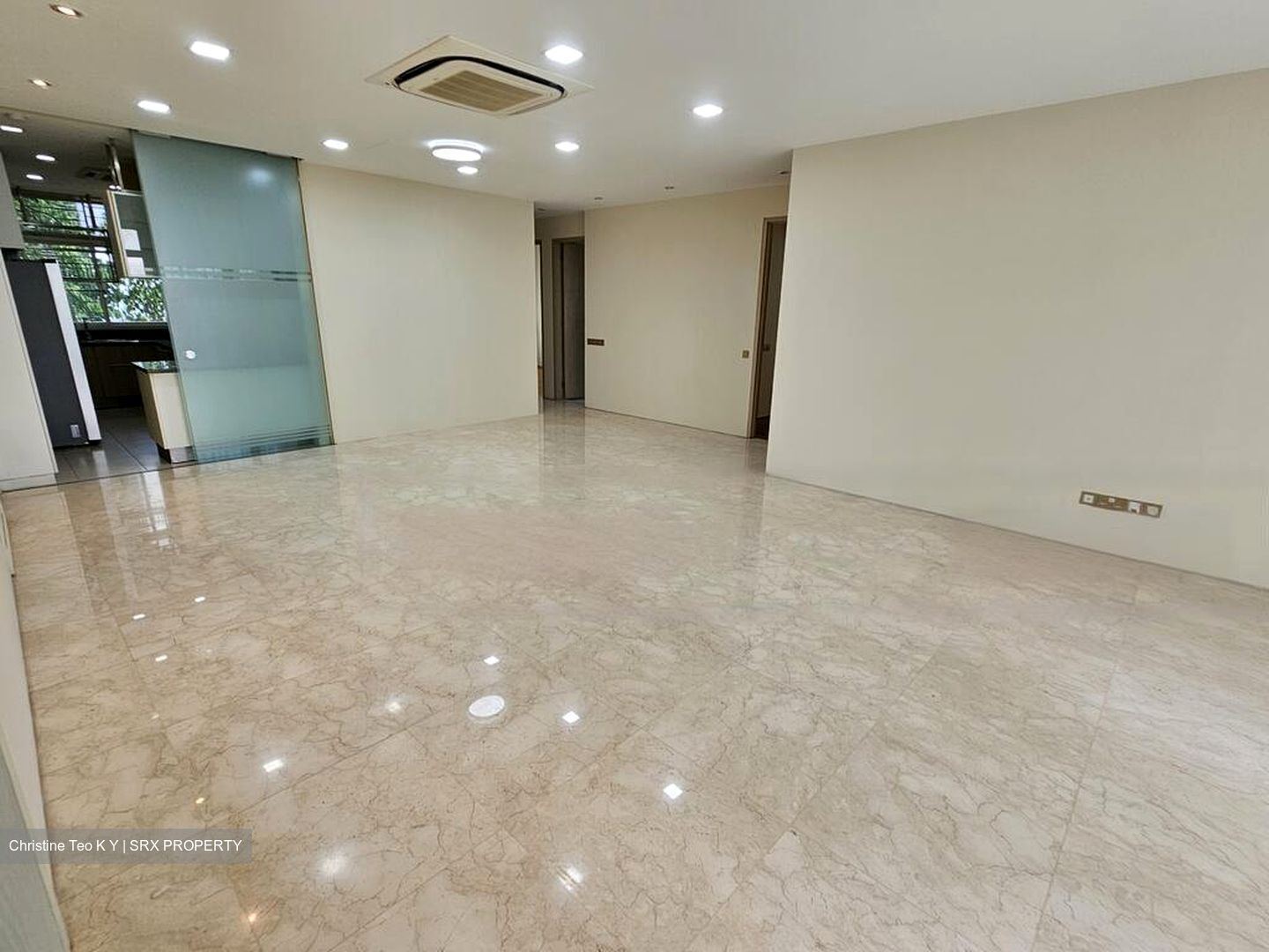 Lloyd Road (D9), Condominium #427523081